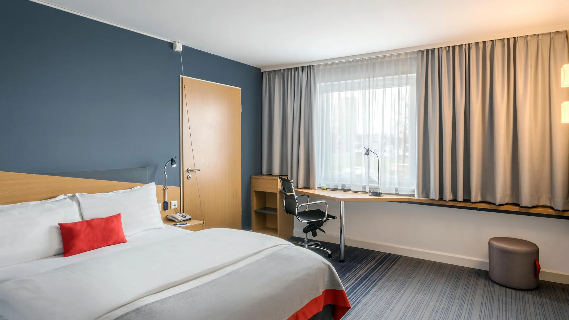 Hotel Holiday Inn Express Dortmund By Ihg