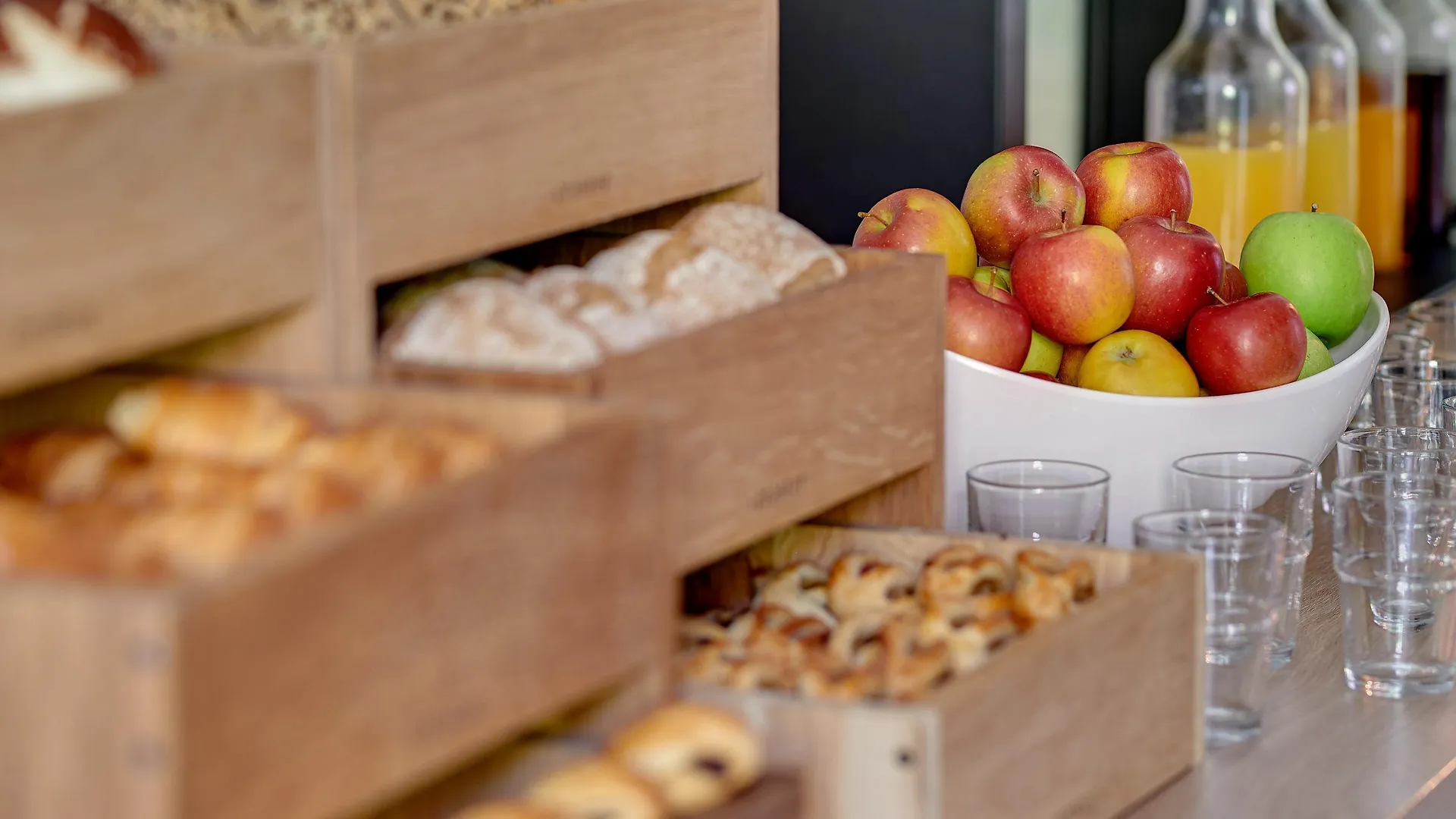 Holiday Inn Express Dortmund By Ihg 3*,