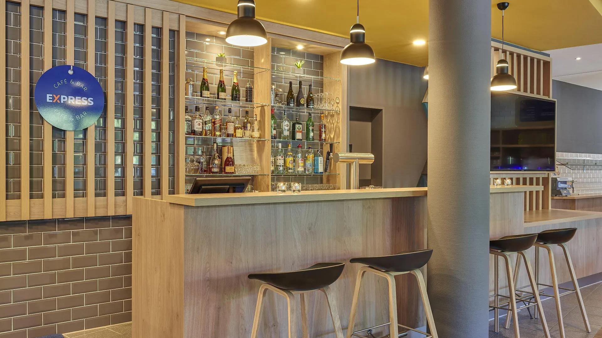 *** Hotel Holiday Inn Express Dortmund By Ihg Alemanha